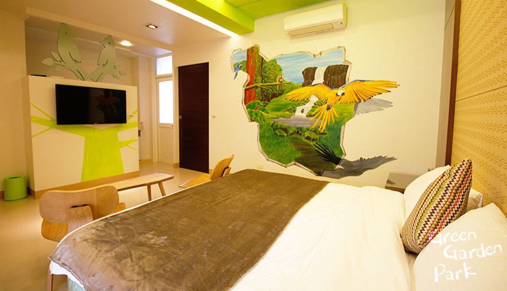 Green Park Homestay Luodong Exterior photo